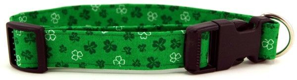 Tossed Shamrocks on Green Dog Collar (Option: Large)